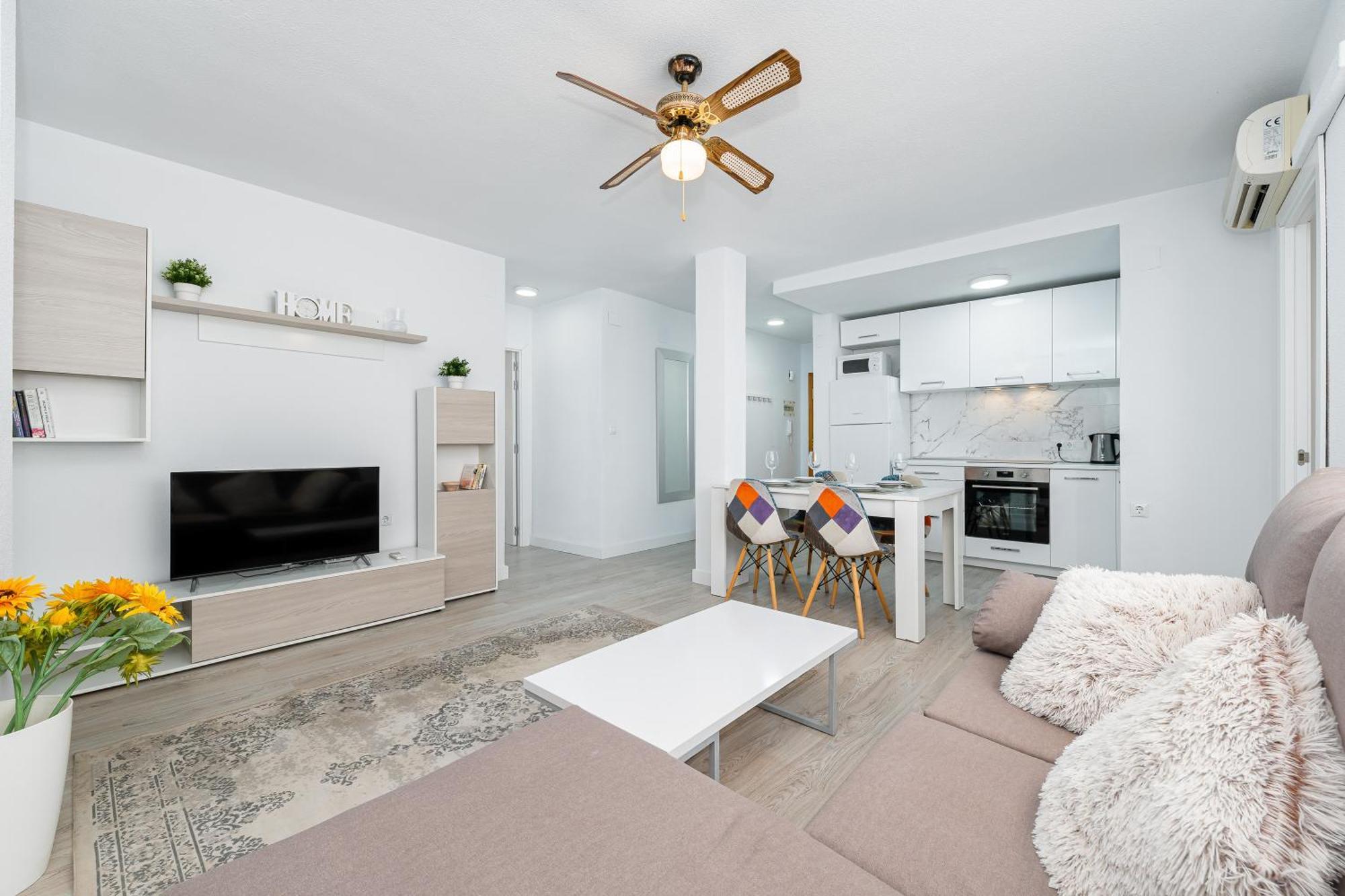 Apartamento En Centro Torrevieja Esterno foto